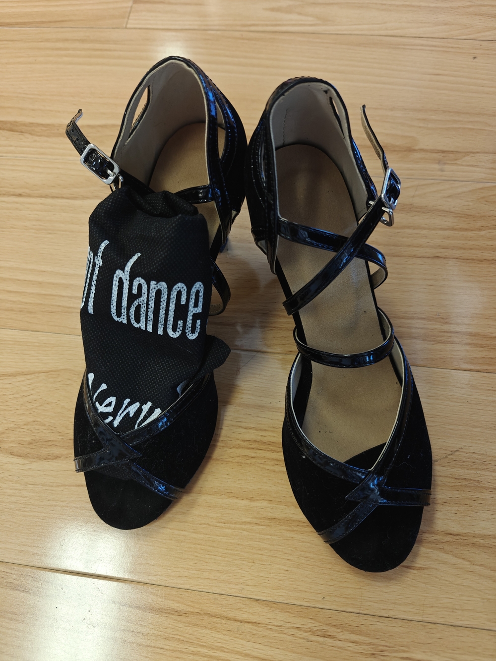 Black Women's Strappy Dance Heels